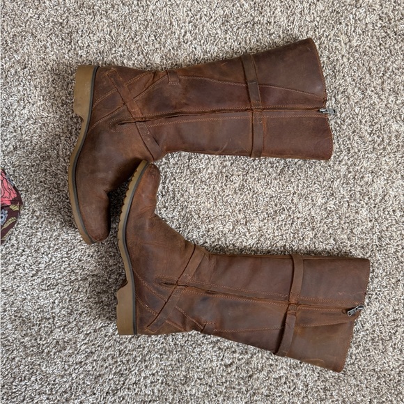 Teva De La Vina Brown Leather Boots - Picture 7 of 8